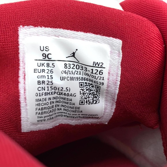 NIKE 832033-126 Jordan 3 Retro Sneaker - Little Kids 9C - Picture 11 of 11